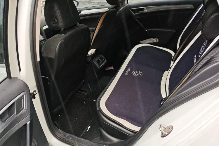 Used Volkswagen Golf 2018 1.6L Automatic Comfort Model
