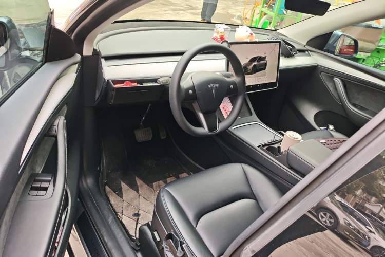 Used Tesla Model Y 2024 Rear-Wheel-Drive Version Driver Seat