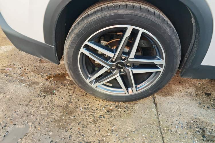 Used Dongfeng Aeolus Mage 2023 DH-i 1.5T Prestige Edition
