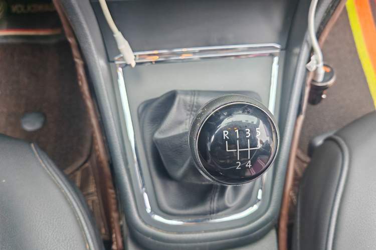 Used Volkswagen Bora 2017 1.6L Manual Fashion Model
