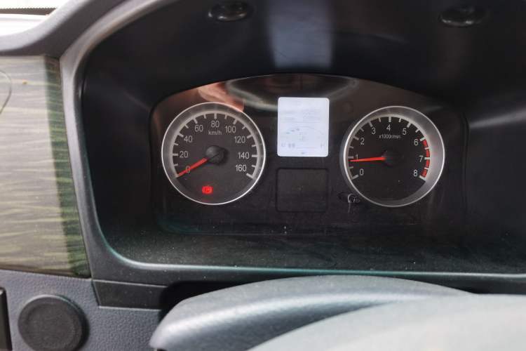 Used Jinbei Hiace X30 2020 1.5L Super-Comfortable Version China VI Standard SWC15M
