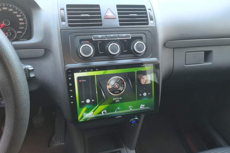 Used Volkswagen Touran 2015 1.4T Manual Fashion Edition 5-Seater