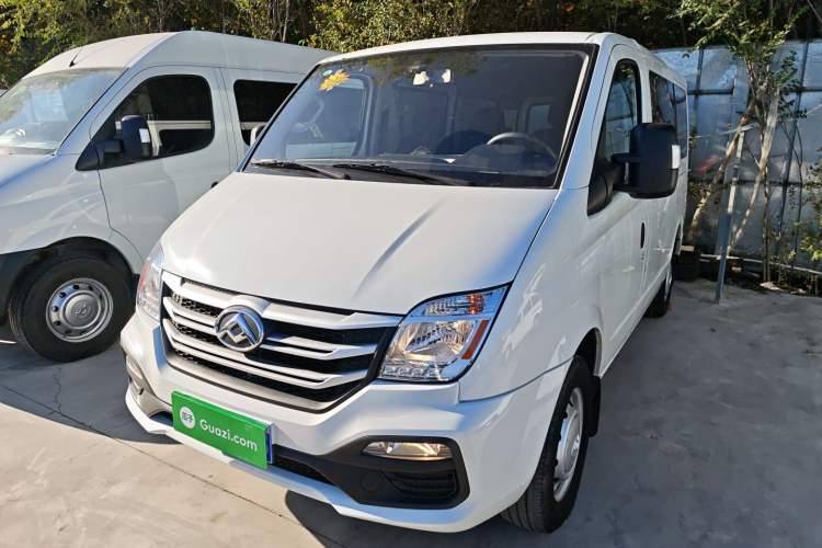 Used SAIC MAXUS Xintu V80 2023 2.0T Manual Classic Aoyuntong Short Wheelbase Ultra-Low Roof 5/6-Seater