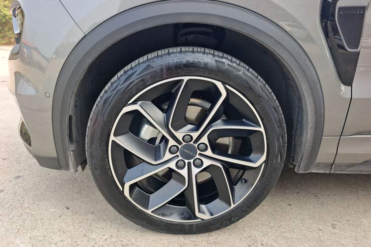 Used Lynk & Co 05 2020 2.0TD Two-Wheel Drive Shine Halo