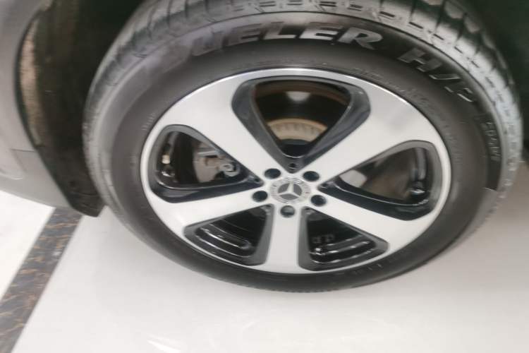 Used Mercedes-Benz GLC 2019 Facelift GLC 260 L 4MATIC Luxury Model Right Rear Wheel Hub