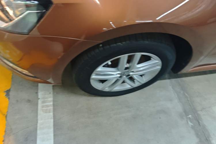 Used Volkswagen Gran Lavida 2015 230TSI DSG Comfort Edition