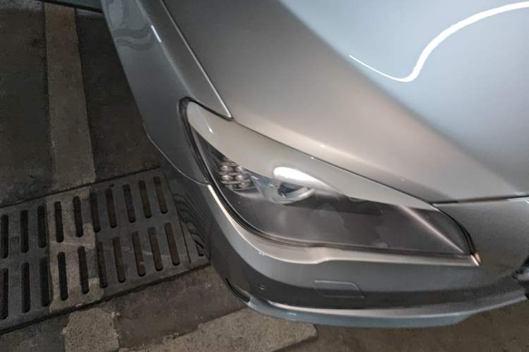 Used BMW 7 Series 2011 730Li Elegant Model Right Front Headlight