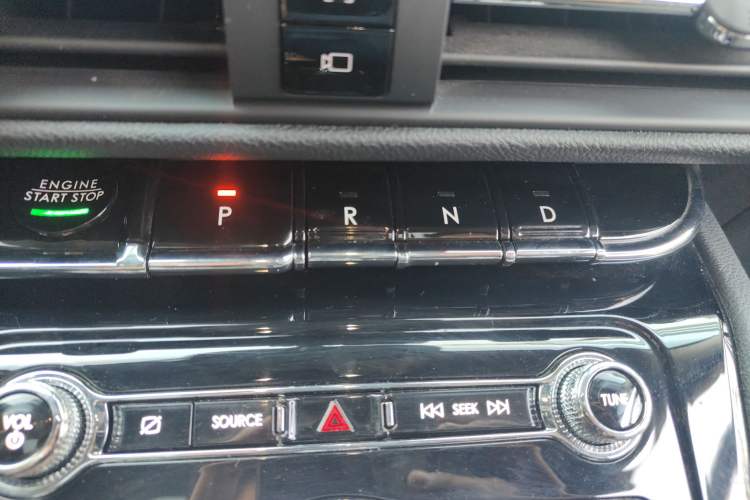 Used Lincoln Corsair 2020 2.0T Two-Wheel Drive Luxury Edition