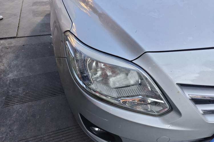 Used Changan Alsvin V3 2012 1.3L Manual Luxury Version China IV Standard