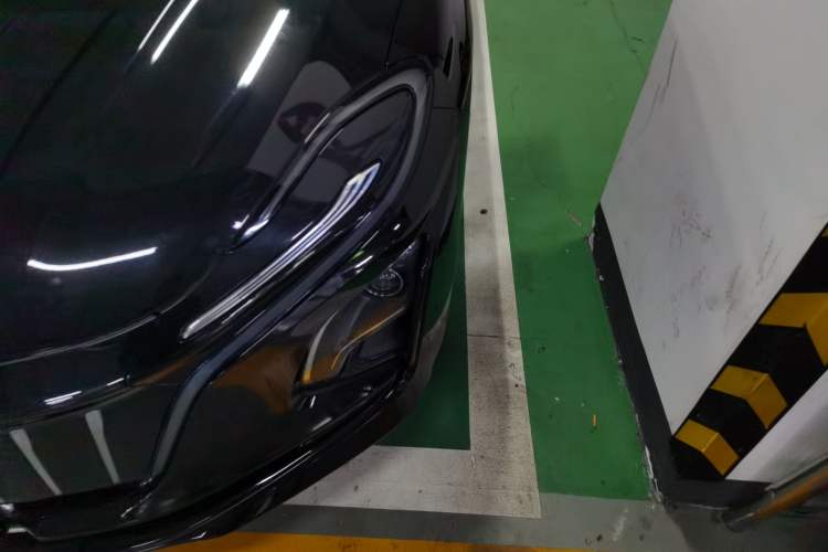 Used Hongqi E-QM5 2021 Charging Version Flagship Edition
