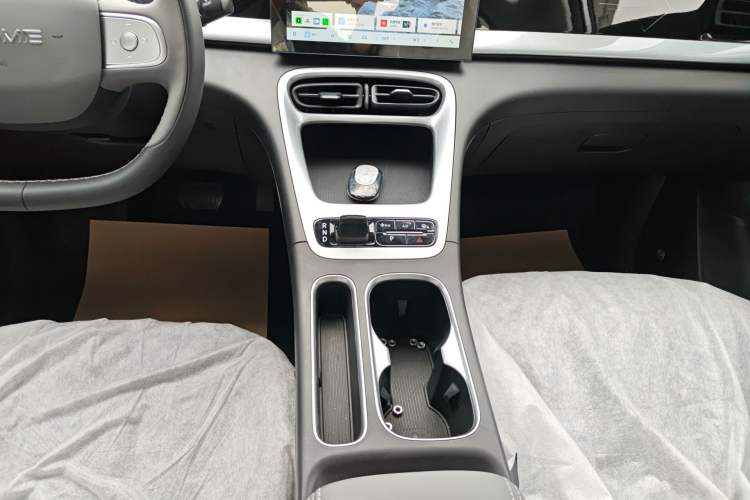 Used Geely Galaxy Geome 2026 Model 310km Youth Edition Gear Lever