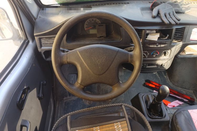 Used Wuling Zhiguang 2015 1.2L Practical LS-I Model