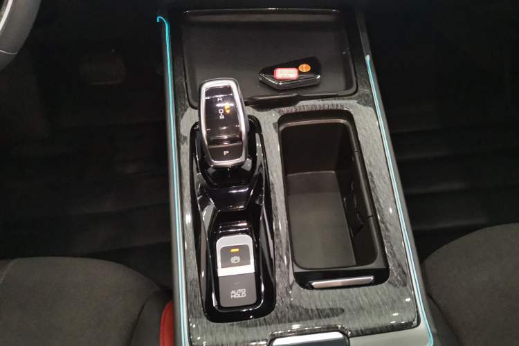 Used Dongfeng Aeolus Yixuan MAX 2021 1.5T Super-Powered Dad Edition