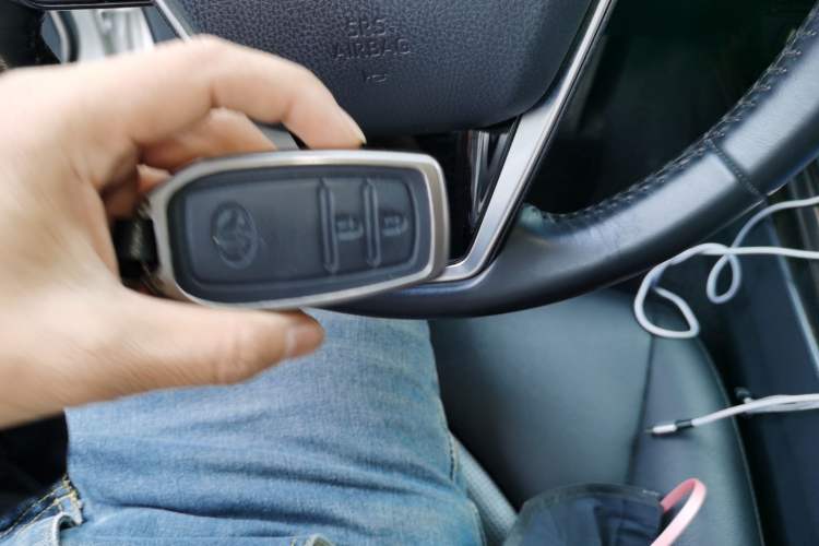 Used Toyota Camry 2019 2.5G Luxury Edition China V Standard Vehicle Key