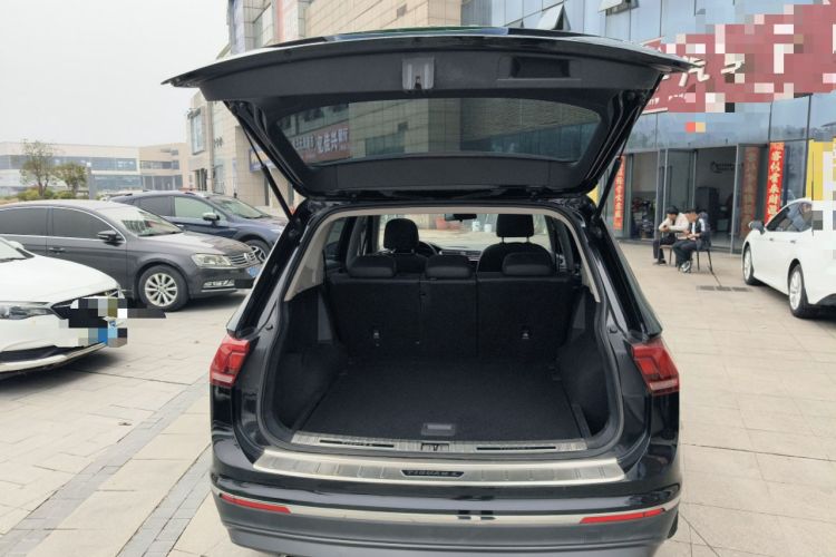 Used Volkswagen Tiguan L 2021 330TSI Automatic Two-Wheel Drive Smart Edition Trunk