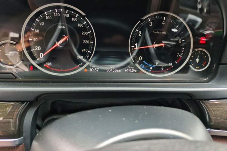 Used BMW 5 Series 2017 525Li Leading Model
