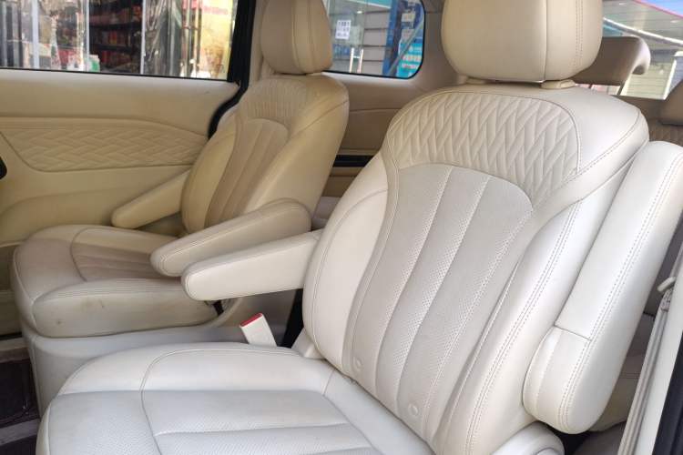 Used CHANGAN OSHAN Cosmos 2019 1.5T Manual Elite Version China V Standard
