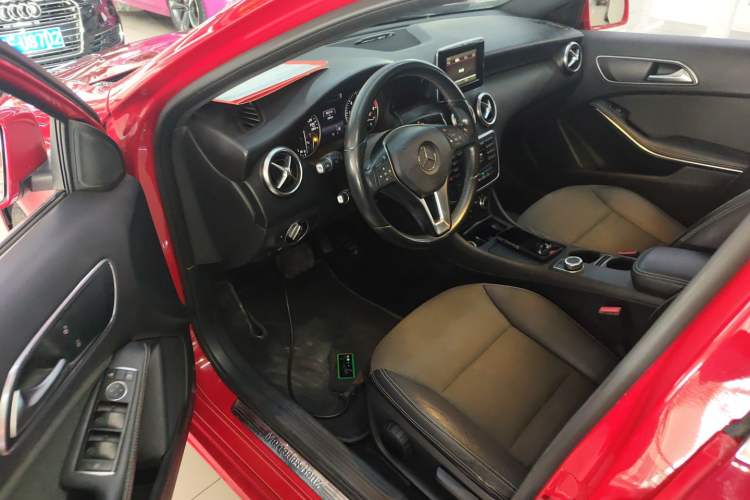 Used Mercedes-Benz A-Class 2015 A 180 Standard Model