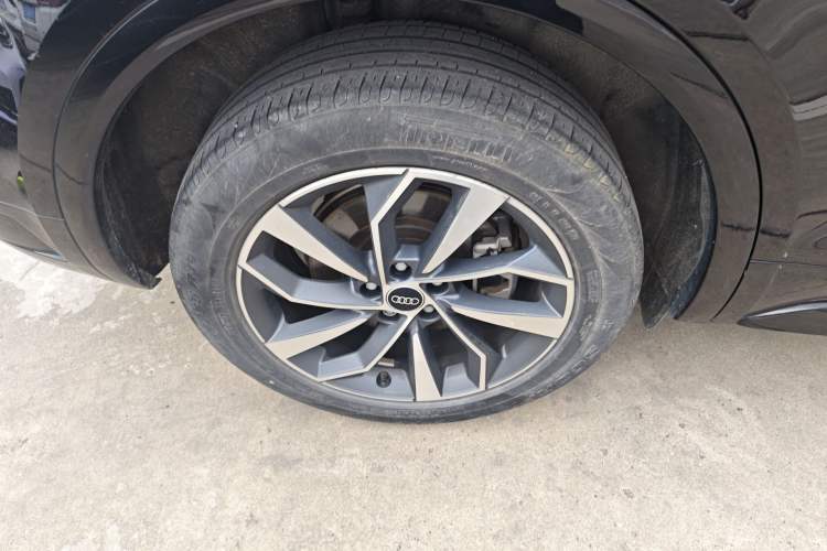 Used Audi Q5L 2023 40T Luxury Dynamic Model Right Rear Wheel Hub