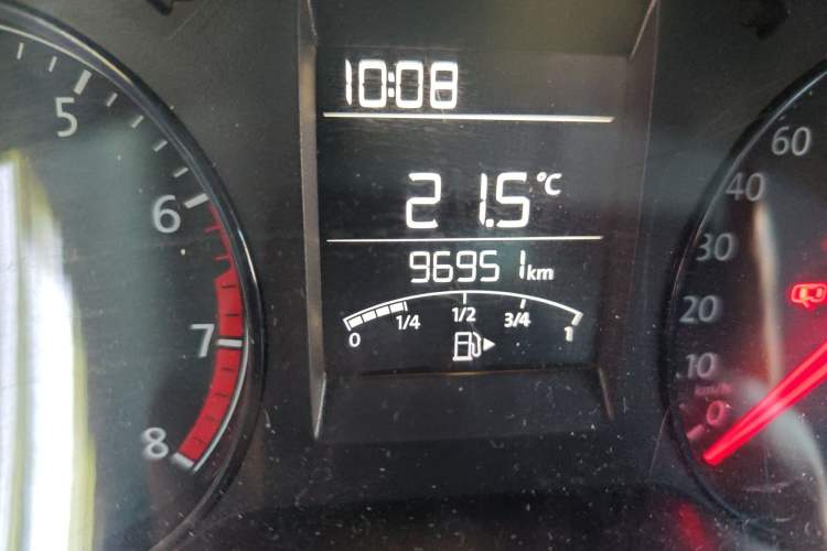 Used Volkswagen Polo 2016 1.4L Manual Fashion Model Odometer Close Up