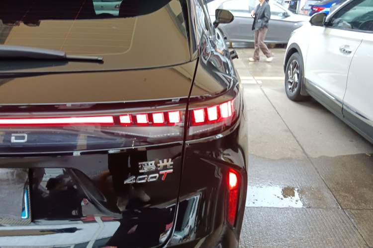 Used EXEED Stellar 2023 400T Two-Wheel Drive Comfort Flyfish Edition