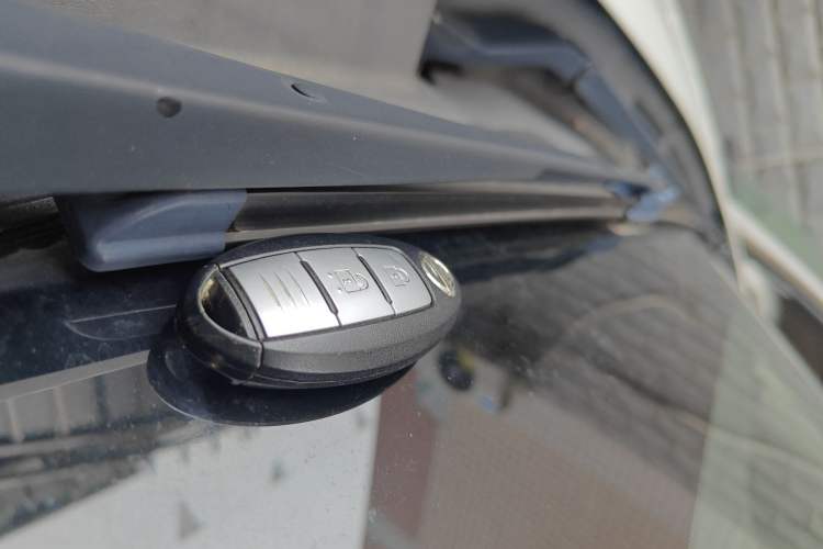 Used Nissan X-Trail 2014 2.0L CVT Comfort Edition 2WD Vehicle Key