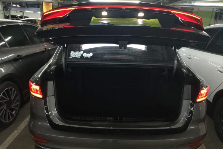 Used Geely Auto Emgrand 2022 4th Generation 1.5L CVT Luxury Model Trunk