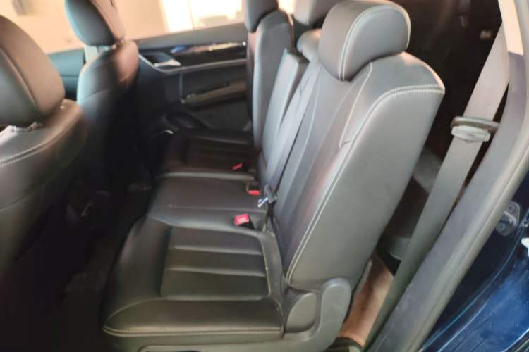 Used BYD Song MAX 2017 1.5T Manual Smart Connect Luxury 7-Seater