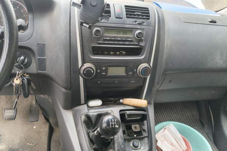 Used Jinbei Express 2018 2.0L Standard Version V19
