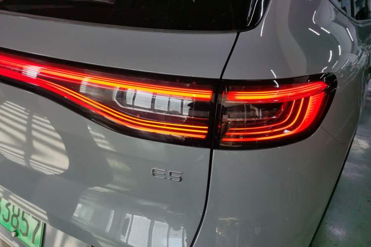 Used Geely Galaxy E5 2026 Model 610km Long-Distance Edition