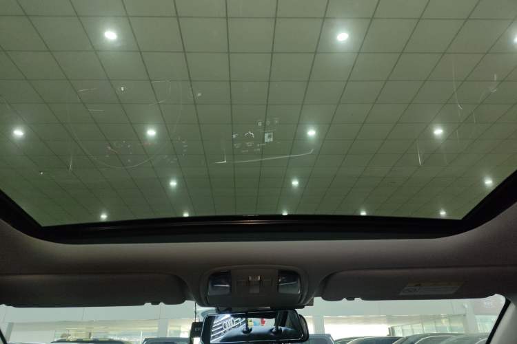 Used Kia KX5 2017 1.6T Automatic Two-Wheel Drive 15th Anniversary Special Edition DLX Headliner