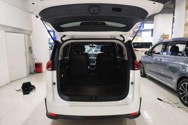 Used SAIC MAXUS EUNIQ 5 2020 1.3T PLUG-IN Luxury Edition