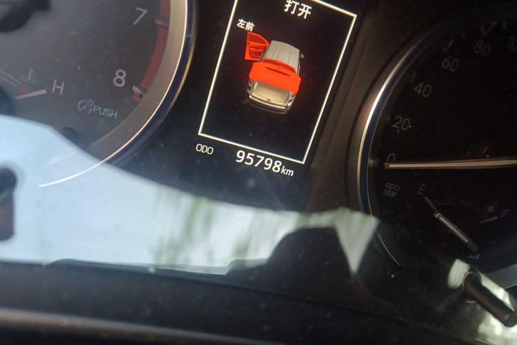 Used Toyota Highlander 2018 2.0T Four-Wheel Drive Prestige Version 7 Seats China VI Standard