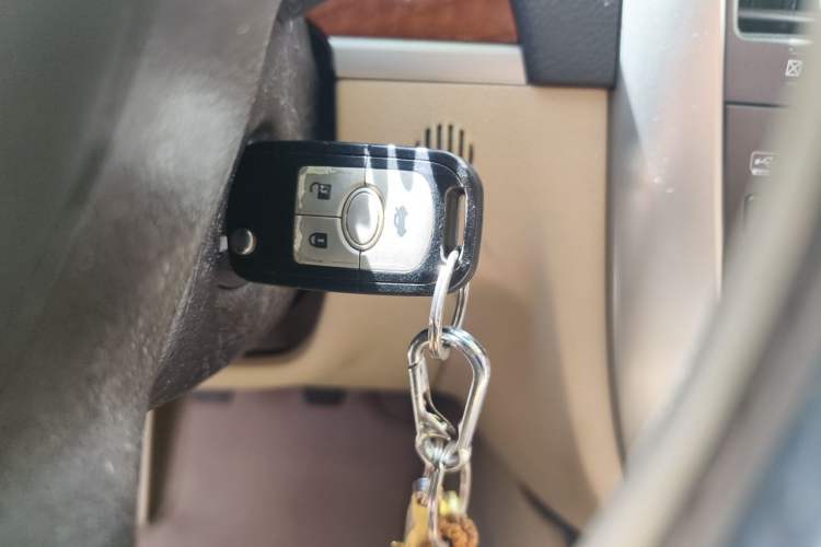 Used Buick Excelle 2013 1.5L Manual Luxury Model
