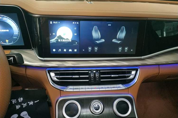 Used Hongqi H9 2023 2.0T Smart Connect Flagship Edition
