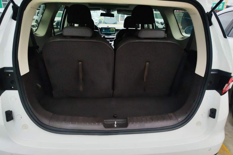 Used Geely Auto Jiajie 2021 1.8TD DCT Luxury Model Trunk