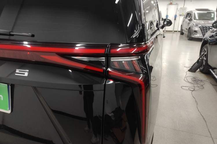 Used SAIC MAXUS G90 2022 2.0T Interstellar Flagship Edition