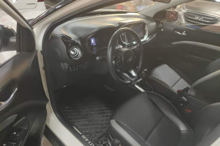 Used Kia kx1 Stonic 2019 1.4L Automatic Sport Edition China VI
