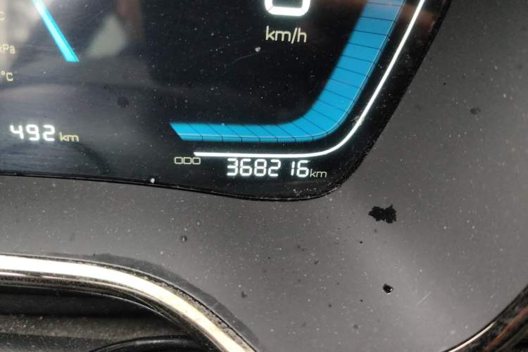 Used BYD e9 2021 Business Edition
