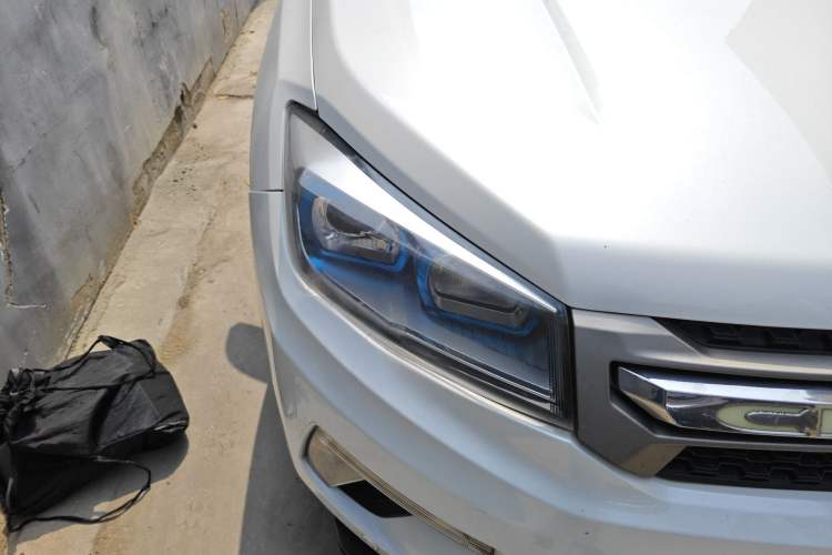 Used CHANGAN CS75 2016 1.8T Automatic Elite Model China V Standard
