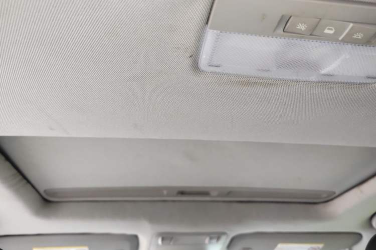 Used Chevrolet Cruze 2013 1.6L SE MT Headliner