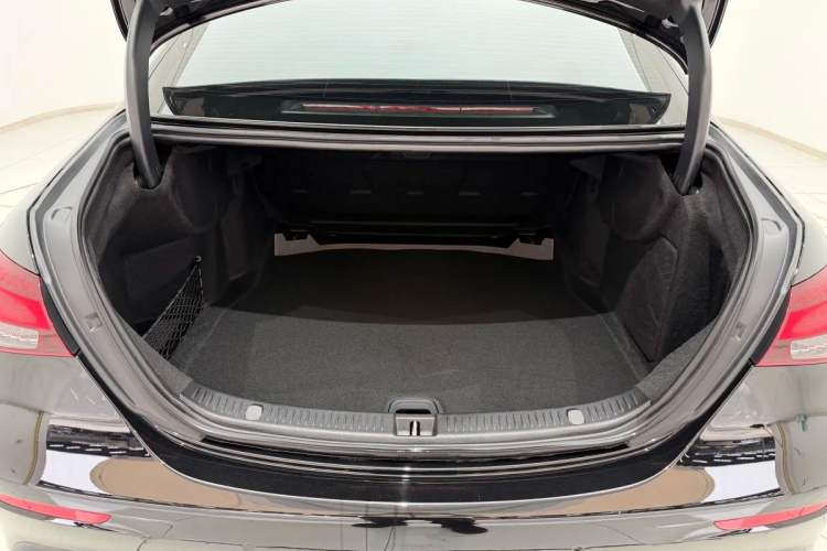 Used Mercedes-Benz E-Class 2023 Restyled E 300 L Sport Luxury Edition
