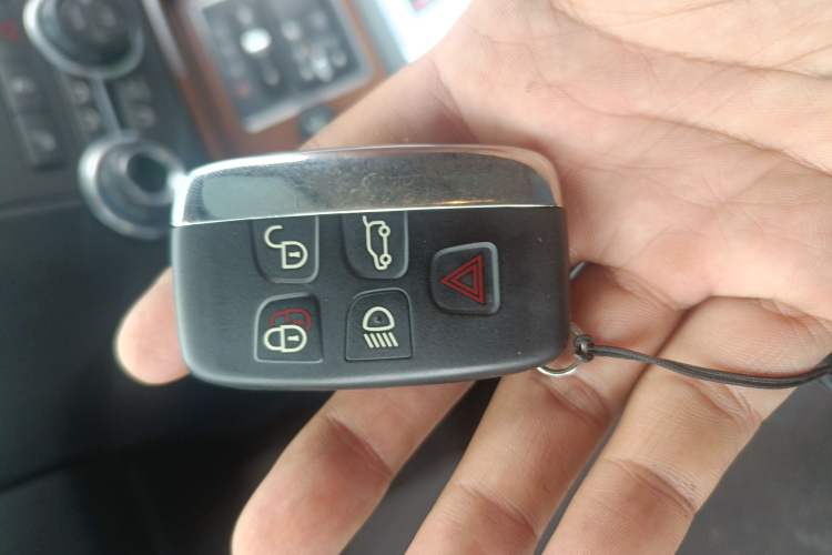 Used Land Rover Discovery 2015 3.0 SC V6 HSE
