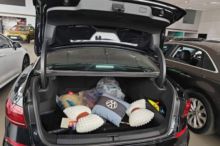 Used Volkswagen Passat 2023 Revised 330TSI Elite Edition Trunk