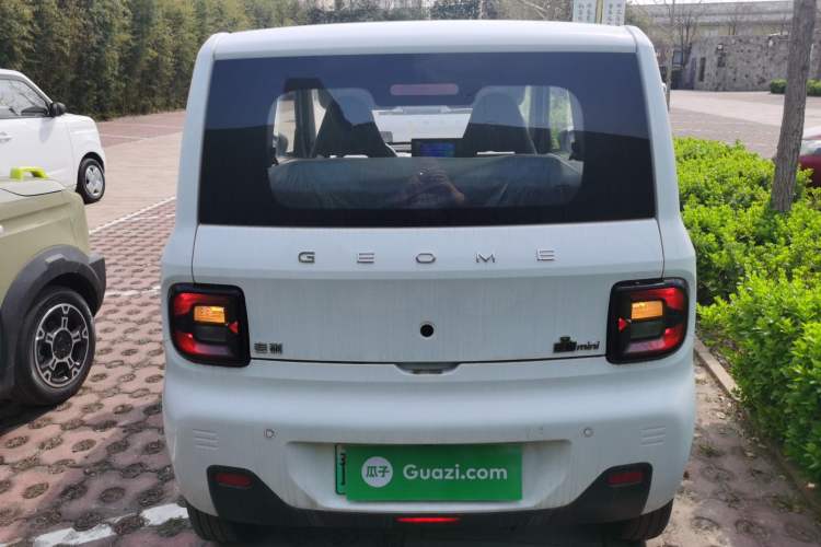 Used Geely Galaxy Panda 2024 Panda Mini 200km Endurance Bear