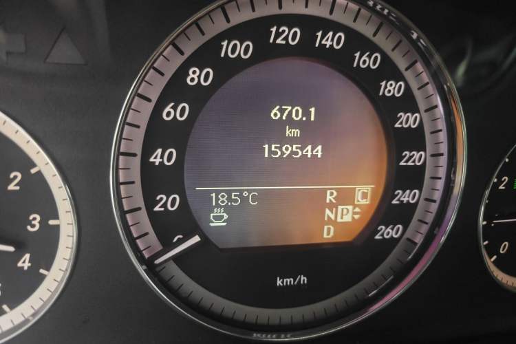 Used Mercedes-Benz E-Class 2009 E 300 Fashion Model
