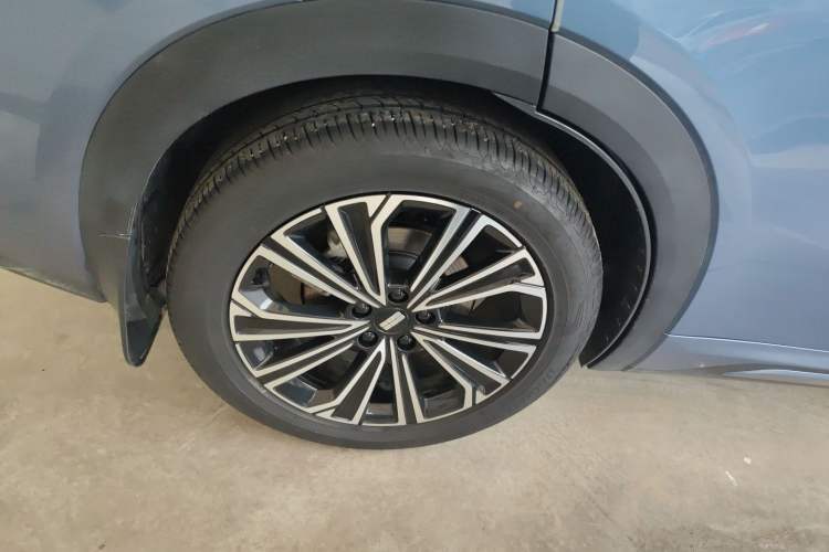 Used Geely Galaxy Galaxy Xingjian 7 EM-i 2025 120km Flagship Edition