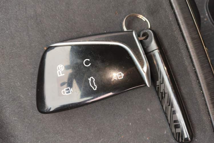 Used Dongfeng Aeolus L7 New Energy 2025 518 Comfort Edition Vehicle Key