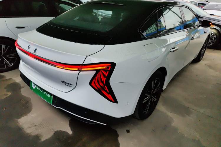 Used Hongqi EH7 2024 690 Pro
