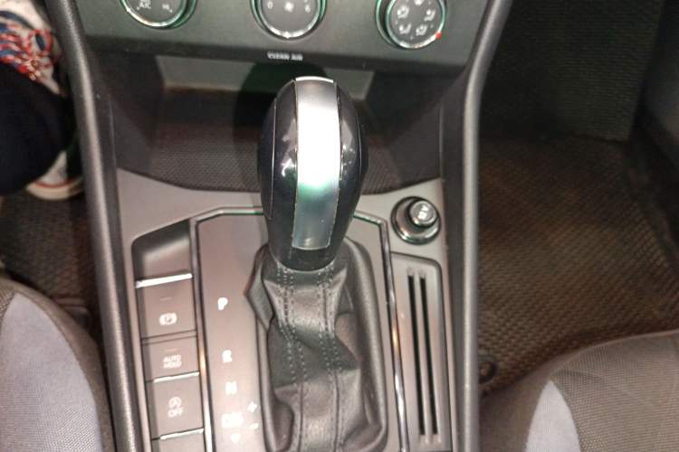 Used Volkswagen Lavida 2023 1.5L Automatic De Yi Edition